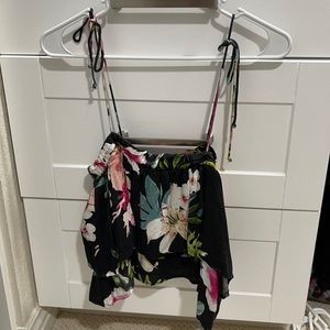 Adjustable strap beach top.